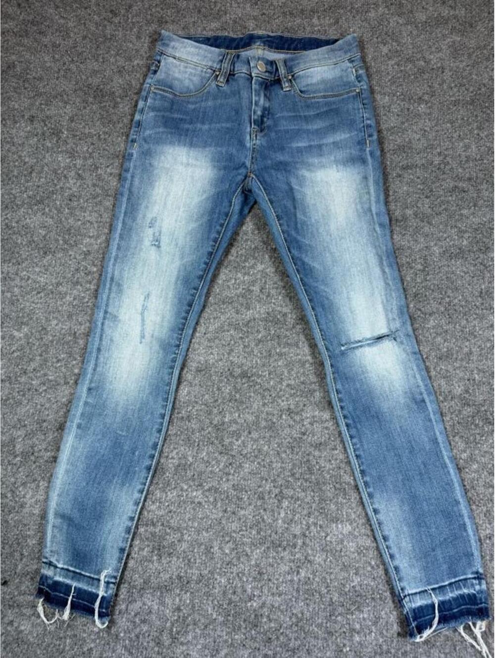 BlankNYCLight Distressed Skinny Jeans w/ Frayed Hem Size 26